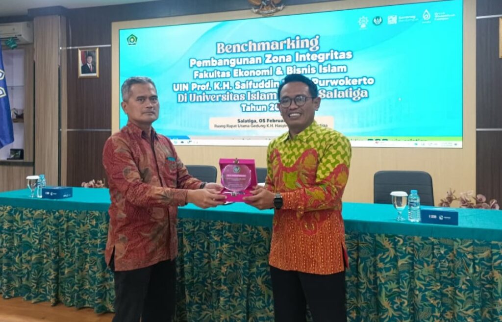FEBI UIN Saizu Benchmarking Pembangunan Zona Integritas ke UIN Salatiga